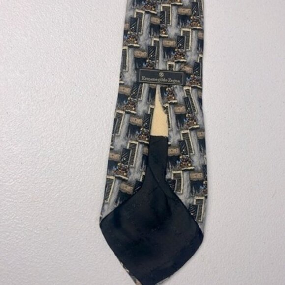 Black tie, formal wea Italian Silk Tie Window Boxes Floral Shutter Print Necktie - Picture 8 of 8